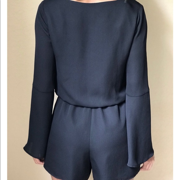 🦋 𝐁𝐥𝐚𝐜𝐤 𝐃𝐞𝐜𝐫𝐞𝐞 𝐑𝐨𝐦𝐩𝐞𝐫 🦋 - Picture 2 of 3